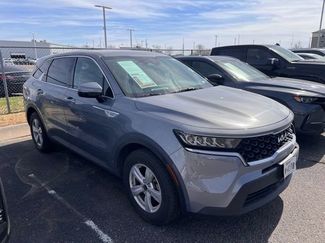 Used 2023 Kia Sorento LX video 1