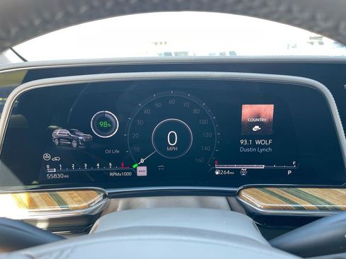 Used 2021 Cadillac Escalade ESV Premium Luxury Platinum image 27