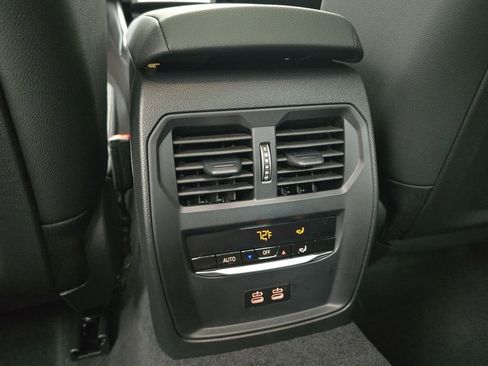 New 2026 BMW 330i xDrive Sedan w/ Premium Package image 25