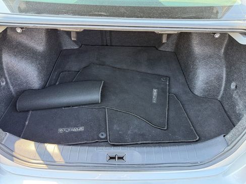 Used 2024 Nissan Altima 2.5 SV image 23