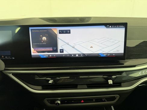 Used 2025 BMW X5 xDrive50e w/ M Sport Package AWD/4WD image 22