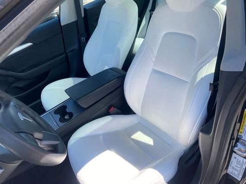 Used 2023 Tesla Model 3 Standard Range RWD image 11