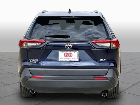 Used 2023 Toyota RAV4 XLE Premium FWD image 5