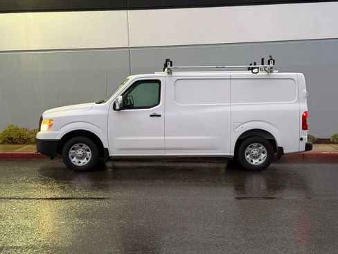 Used 2018 Nissan NV 2500 SV w/ Navigation Package image 2