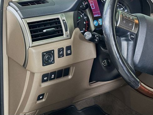 Used 2018 Lexus GX 460 image 17