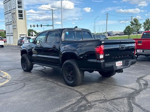 Used 2023 Toyota Tacoma SR AWD/4WD image 9