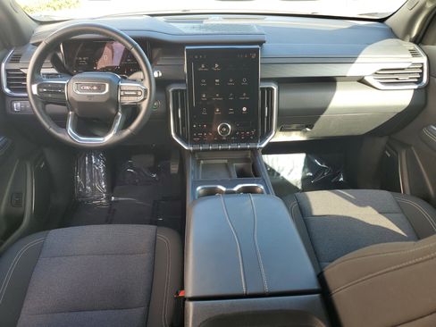 Used 2025 GMC Acadia Elevation image 16