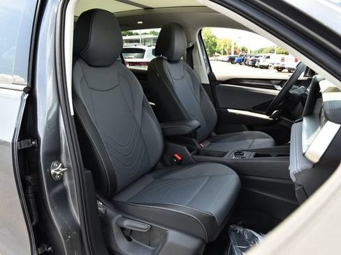 New 2026 Volkswagen Tiguan SE AWD/4WD image 20