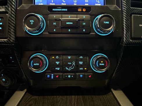 Used 2021 Ford F250 Lariat image 18