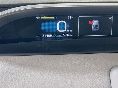 Used 2017 Toyota Prius Four FWD image 12