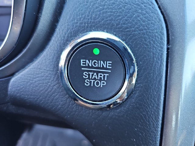 Used 2018 Ford Fusion SE FWD image 28