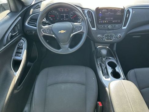Used 2024 Chevrolet Malibu LT FWD image 19