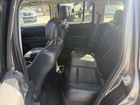 Used 2017 Jeep Patriot High Altitude image 14