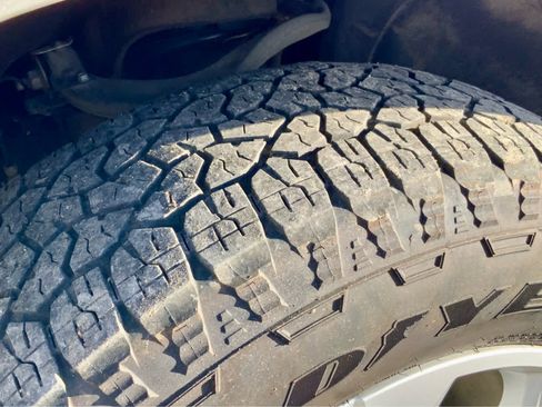 Used 2022 Chevrolet Silverado 1500 LTZ w/ LTZ Premium Package image 23