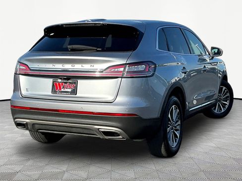 Used 2023 Lincoln Nautilus Reserve AWD/4WD image 6