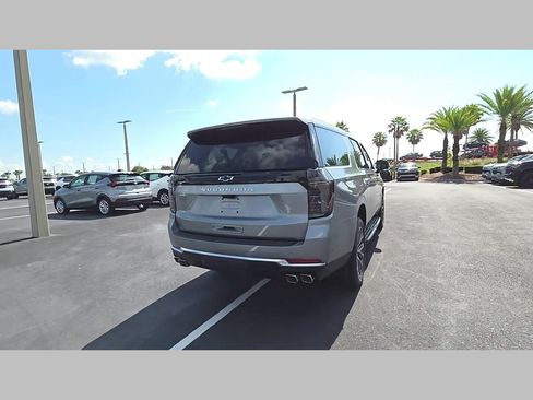 New 2026 Chevrolet Suburban High Country w/ Sun And Tow Package AWD/4WD image 24