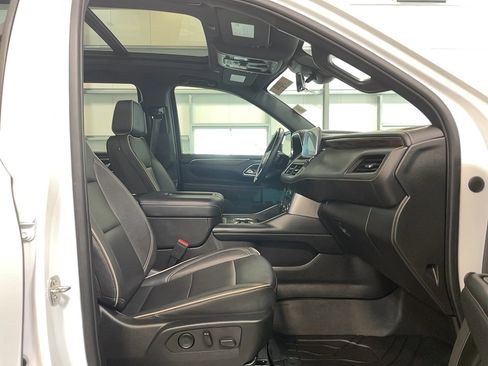 Used 2023 Chevrolet Tahoe Premier w/ Premium Package 2 AWD/4WD image 20