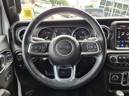 Used 2023 Jeep Wrangler Unlimited Sahara w/ Cold Weather Group AWD/4WD image 13