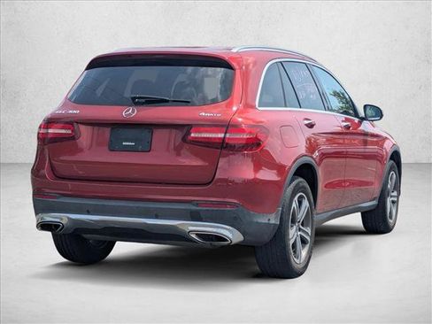 Used 2017 Mercedes-Benz GLC 300 4MATIC image 5