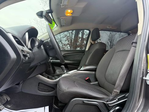 Used 2018 Dodge Journey SE image 10