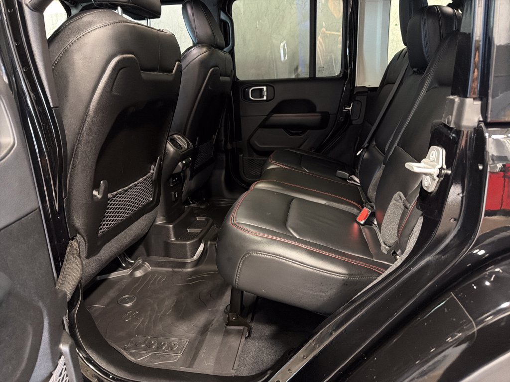 Used 2026 Jeep Wrangler Unlimited Rubicon AWD/4WD image 18