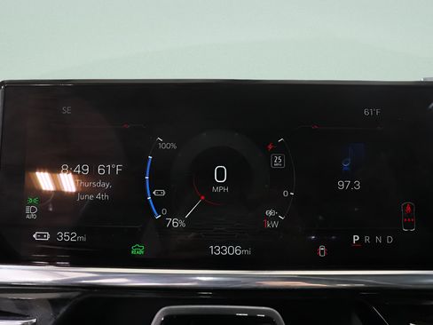Used 2025 GMC Sierra EV Denali AWD/4WD image 16
