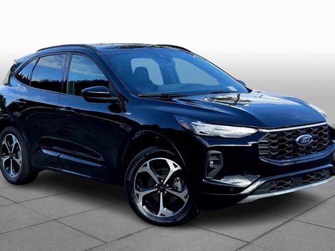 Used 2024 Ford Escape ST-Line Elite w/ Premium Technology Package image 3