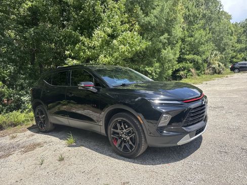 Used 2024 Chevrolet Blazer LT w/ Redline Edition FWD image 4