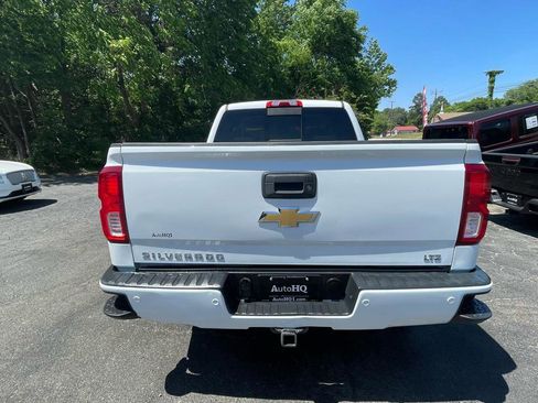 Used 2017 Chevrolet Silverado 1500 LTZ Z71 w/ LTZ Plus Package AWD/4WD image 7