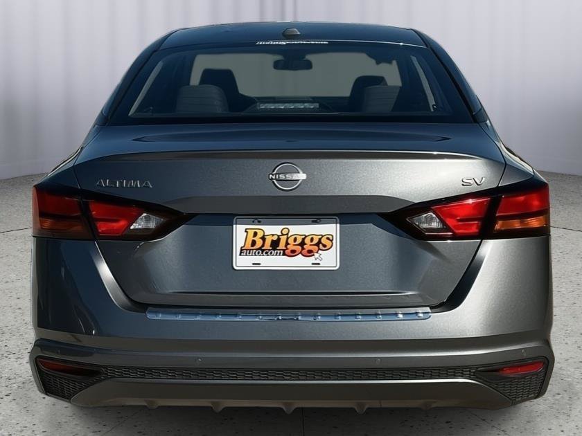 Used 2023 Nissan Altima 2.5 SV FWD image 4