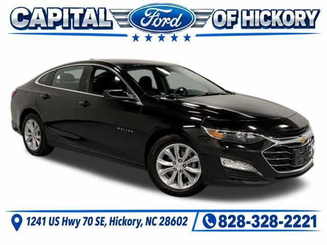 Used 2025 Chevrolet Malibu LT FWD image 1