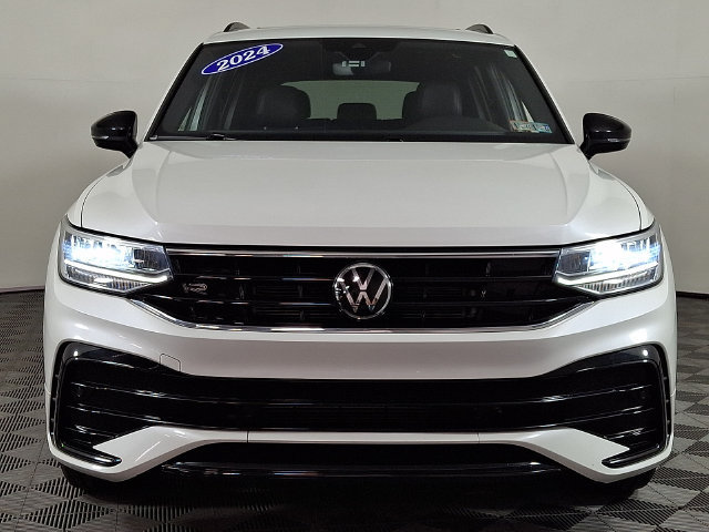 Used 2024 Volkswagen Tiguan SE R-Line FWD image 5
