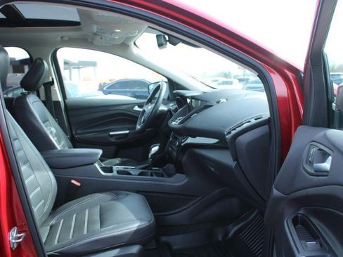 Used 2018 Ford Escape Titanium image 12