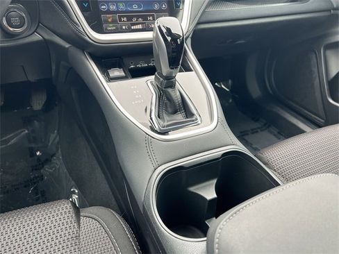 Certified 2025 Subaru Outback Premium w/ Popular Package #1A image 15