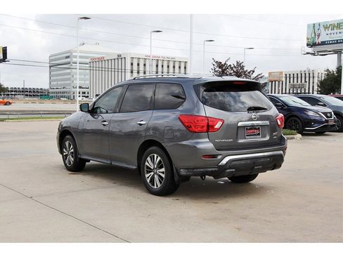 Used 2017 Nissan Pathfinder S image 4