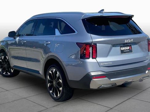 Used 2025 Kia Sorento EX w/ Panoramic Sunroof Package AWD/4WD image 11