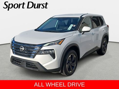 Used 2024 Nissan Rogue SV image 1