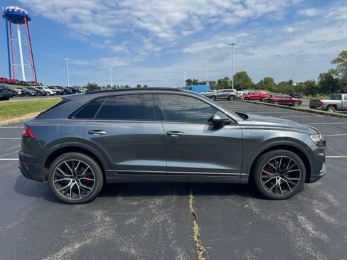 Used 2021 Audi Q8 Premium Plus w/ Premium Plus Package AWD/4WD image 2