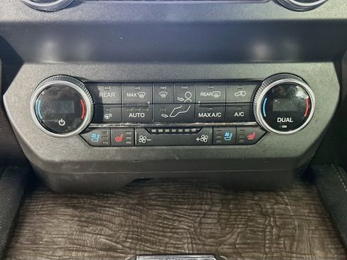 Used 2020 Ford Expedition Max Limited AWD/4WD image 24