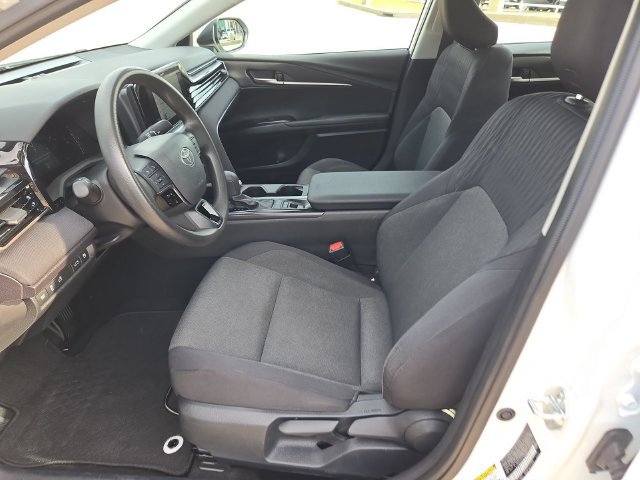 Used 2025 Toyota Camry LE FWD image 18