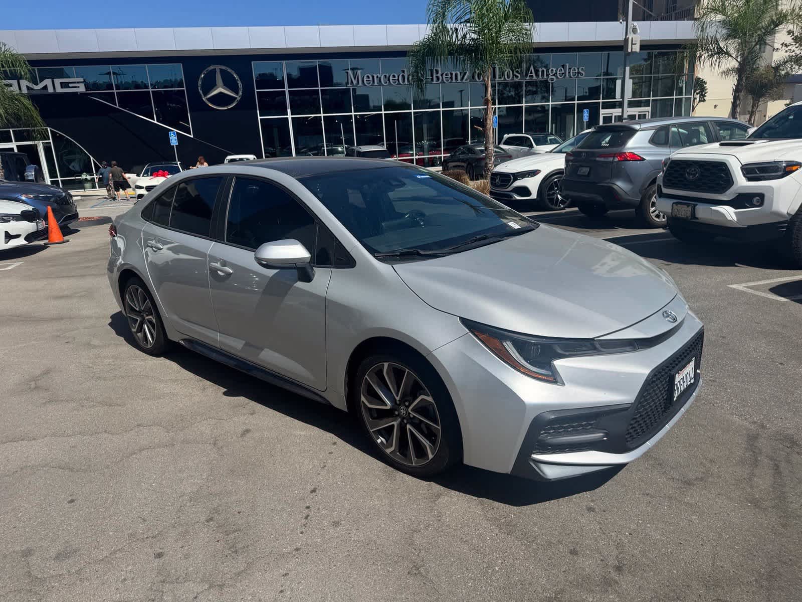 Used 2022 Toyota Corolla SE w/ Carpet Mat Package (TMS) FWD image 2