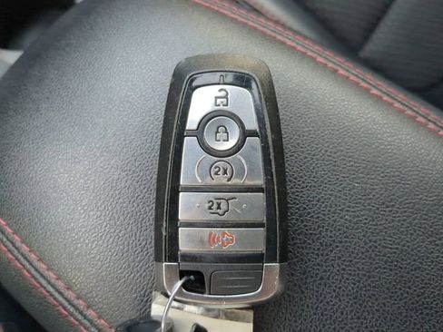 Used 2023 Ford Escape ST-Line image 31