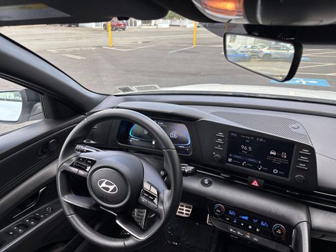Used 2026 Hyundai Elantra Sport FWD image 26