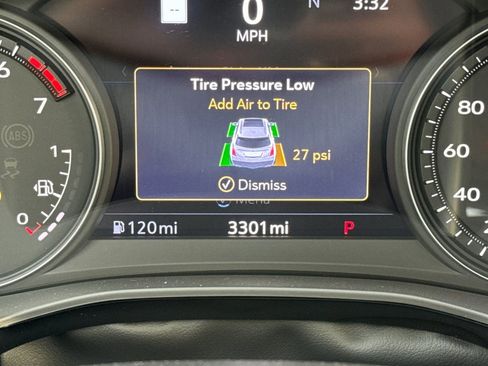 Used 2025 Cadillac XT5 Premium Luxury w/ LPO, Red Accent Package FWD image 36