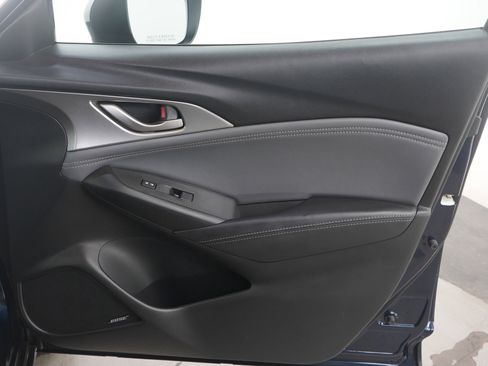 Used 2019 MAZDA CX-3 Touring w/ Preferred Equipment Package image 11