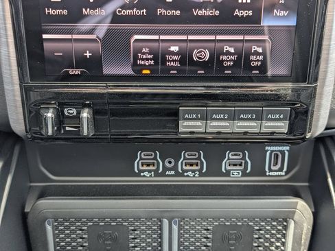 New 2026 RAM 2500 Rebel w/ Rebel Level 2 Equipment Group AWD/4WD image 23