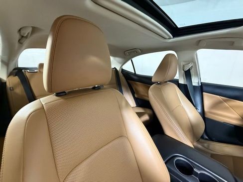 Used 2017 Lexus IS 300 AWD w/ Navigation System Package image 34