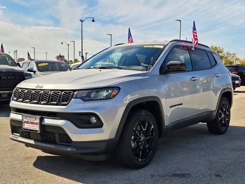 New 2026 Jeep Compass Latitude image 3