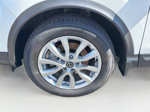 Used 2022 Nissan Rogue Sport SV image 29