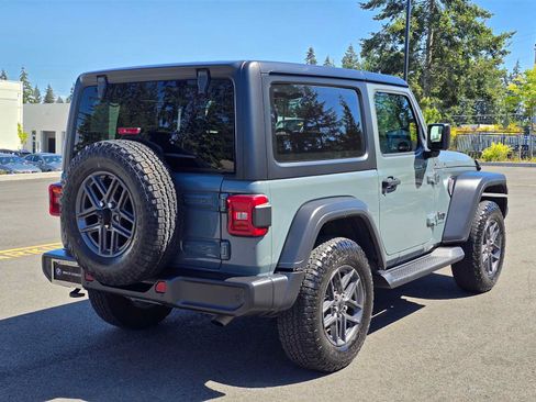 Used 2024 Jeep Wrangler Sport AWD/4WD image 3